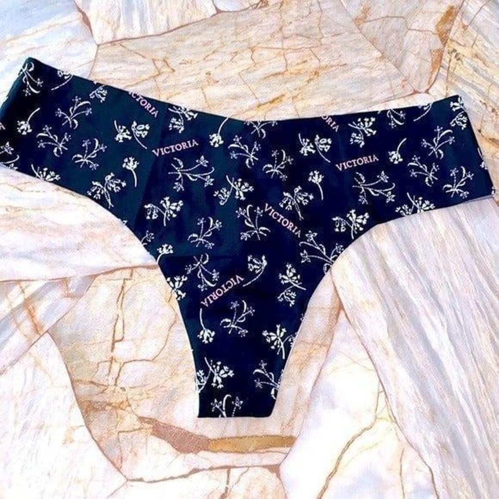 Large Victoria Secret Grey Sexy Illusions No Show Seamless Panty Thong